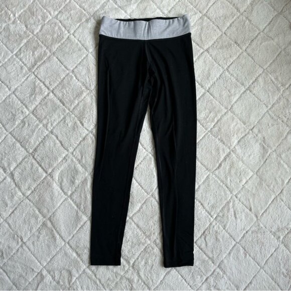 Victoria's Secret PINK | Black & Gray Reversible Ultimate Leggings | Size Small - Picture 2 of 15
